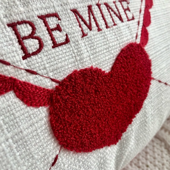 💝New! “Be Mine” Valentine’s Day Over Stuffed Pillow - Picture 3 of 8